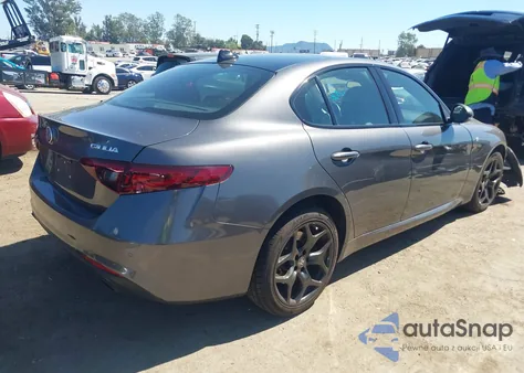 2022 Alfa Romeo Giulia Ti Rwd z USA, uszkodzony, nr VIN ZARFAMBN3N7665440